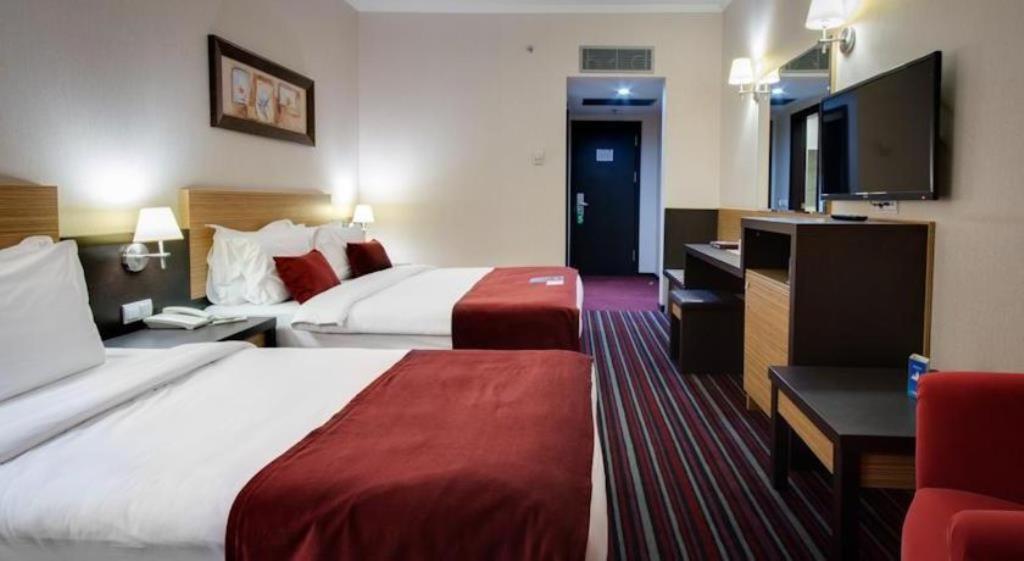 קוסדסי Imerhan Otel מראה חיצוני תמונה