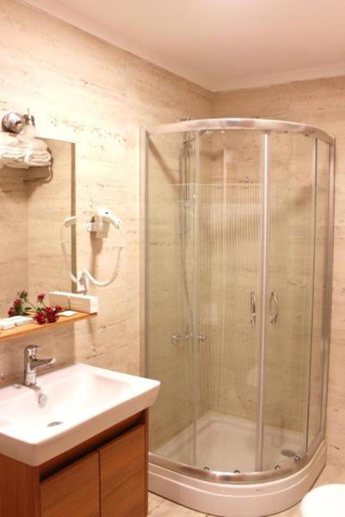 קוסדסי Imerhan Otel מראה חיצוני תמונה